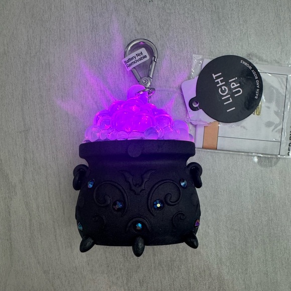 NWT Bath & Body Works Halloween Witch Cauldron Pocketbac Holder - Picture 4 of 9